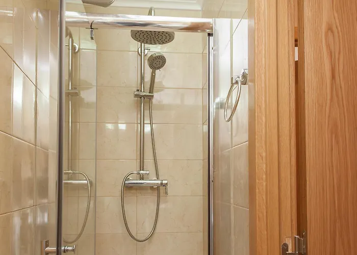 Principe Real 2 Bedrooms 2 Bathrooms, Air-con, Wi-fi, 3rd Floor * Lisboa